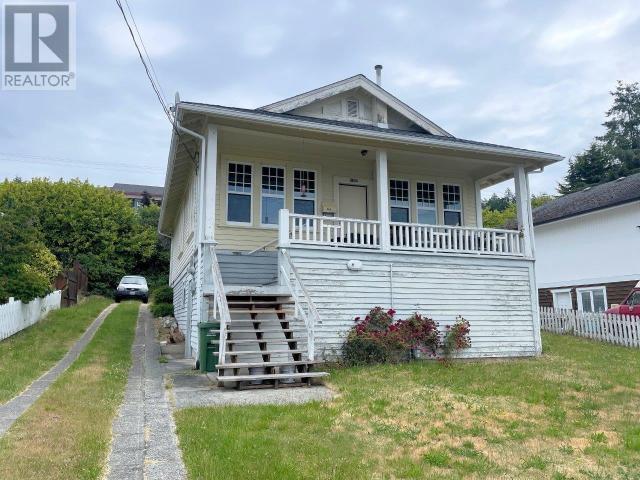 5382 LABURNUM AVE, Powell River, British Columbia
