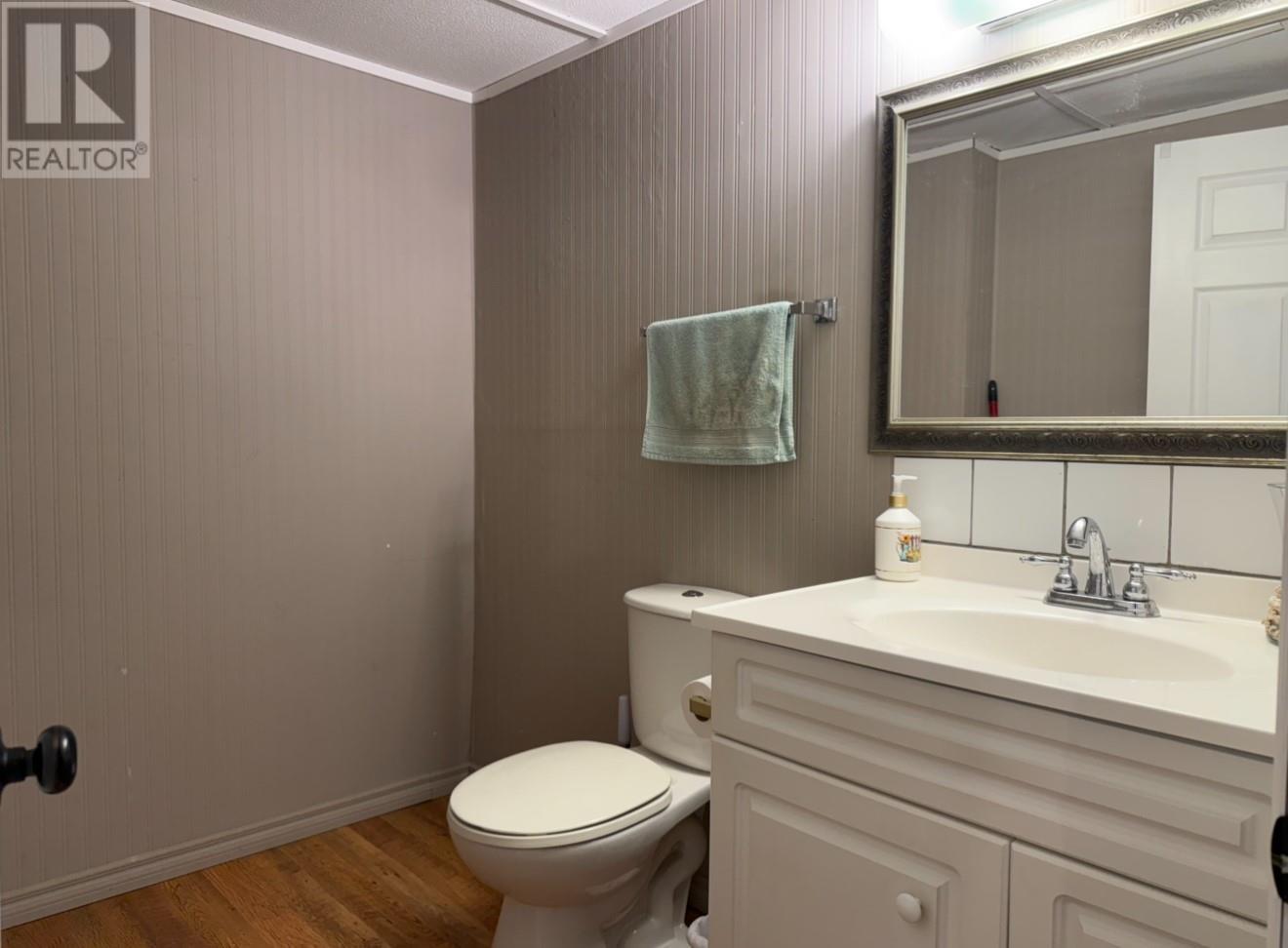 1227 Pinyon Road, Sparwood, British Columbia  V0B 2G2 - Photo 14 - 10353471