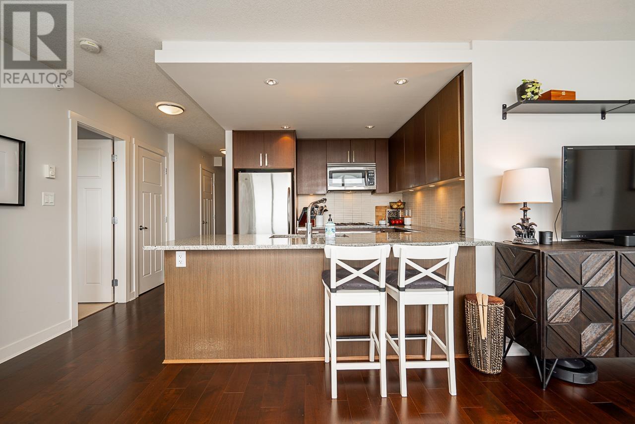 2605 2978 Glen Drive, Coquitlam, British Columbia  V3B 0C3 - Photo 4 - R3020093