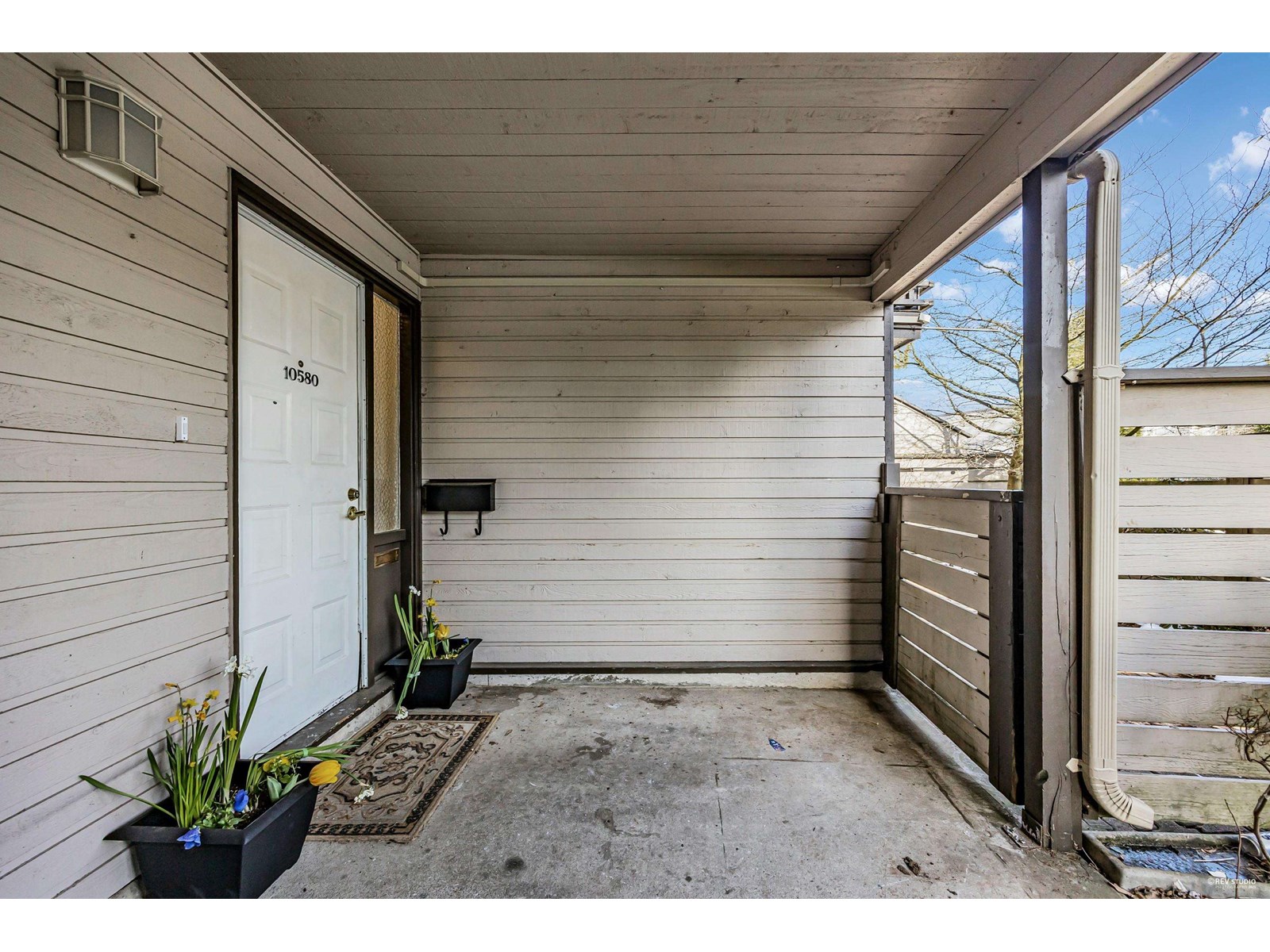 Property at 10580 HOLLY PARK LANE image 5