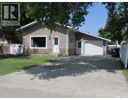 109 7th AVENUE E