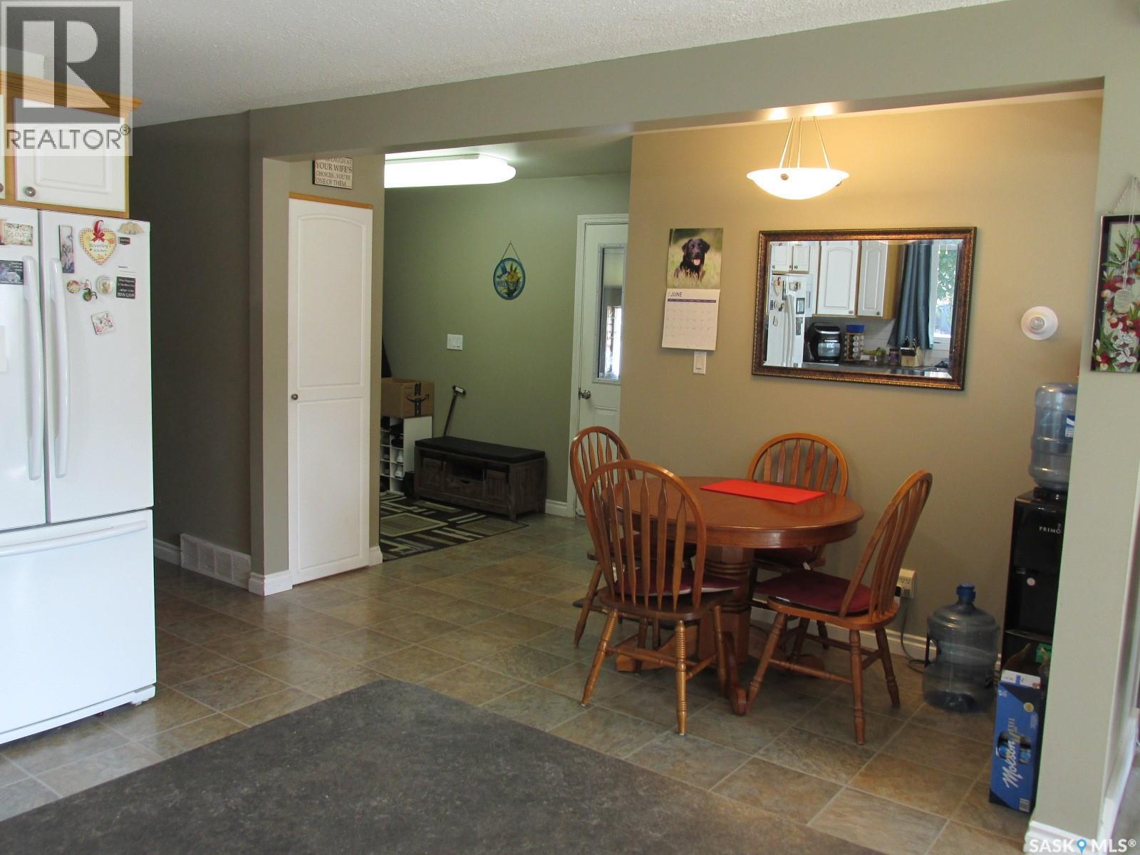 109 7th Avenue E, Nipawin, Saskatchewan  S0E 1E0 - Photo 7 - SK010782