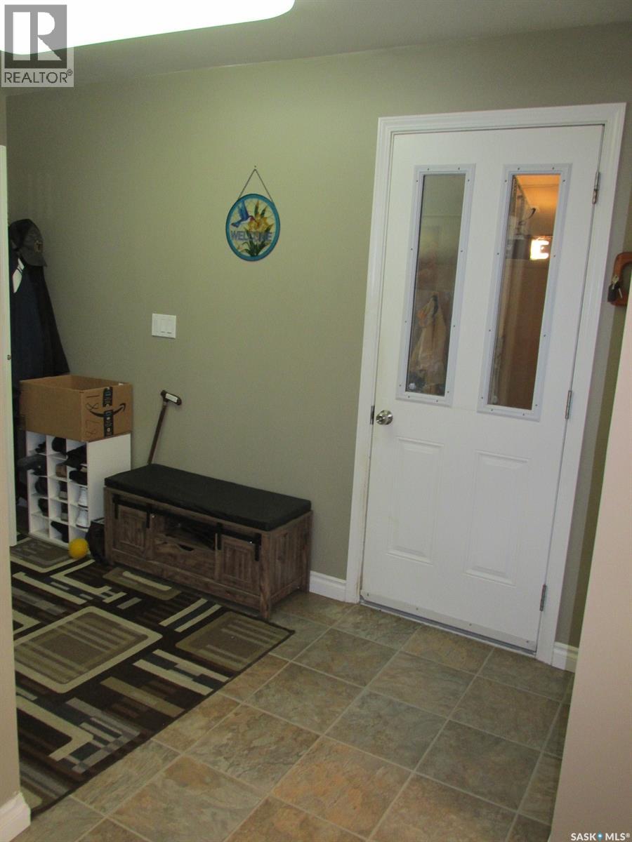 109 7th Avenue E, Nipawin, Saskatchewan  S0E 1E0 - Photo 5 - SK010782