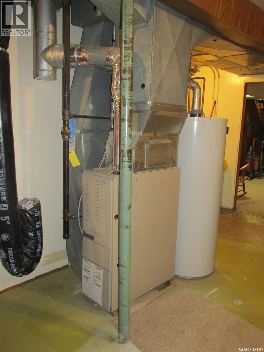 109 7th Avenue E, Nipawin, Saskatchewan  S0E 1E0 - Photo 39 - SK010782