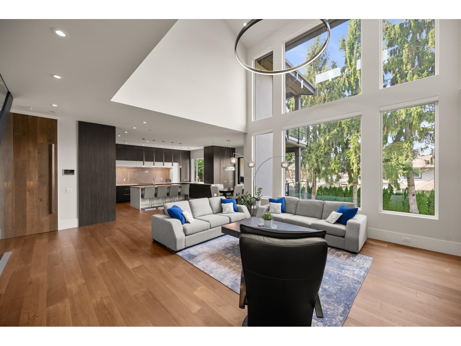 Property at 1877 126 STREET image 4