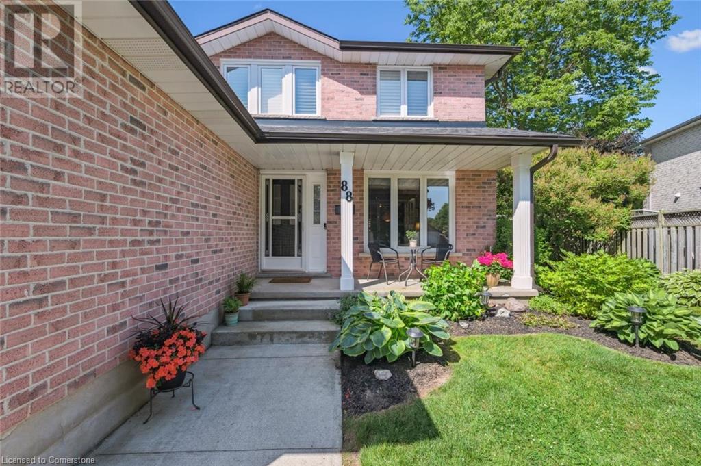 Property at 88 ROSE BRIDGE Crescent image 3