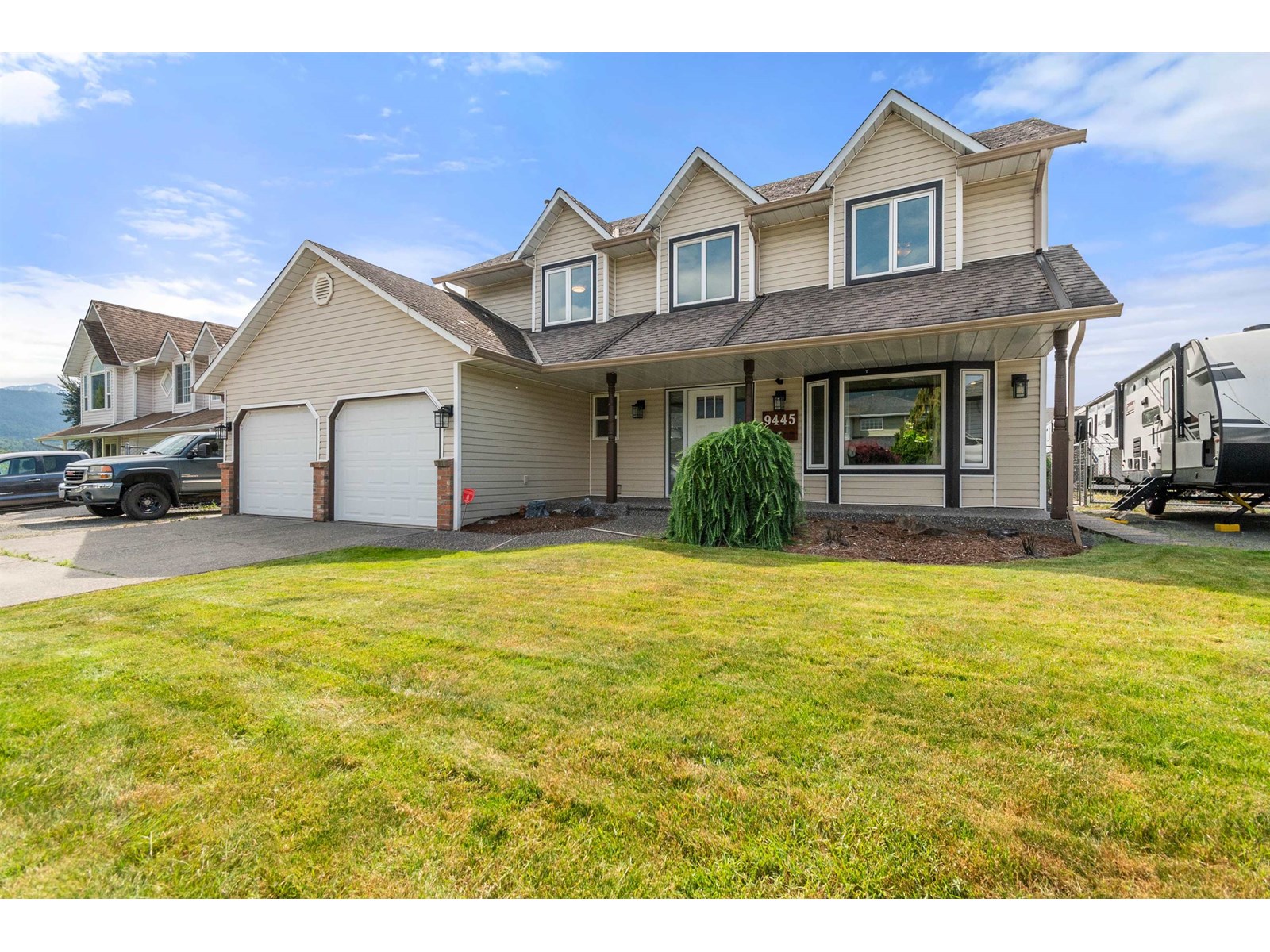 Property at 9445 ROSEPARK PLACE image 3