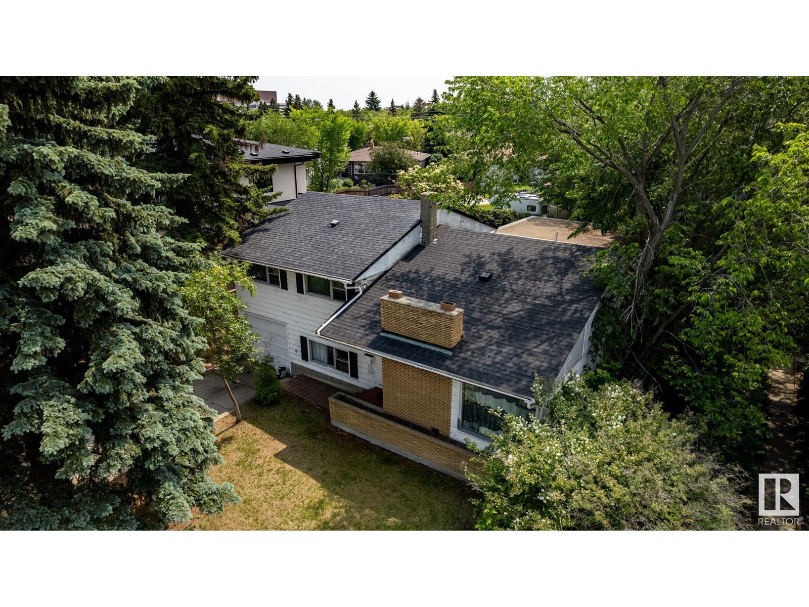 11819 87 Av Nw, Edmonton, Alberta  T6G 0Y5 - Photo 3 - E4444316