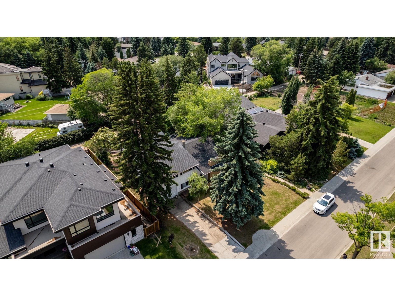 11819 87 Av Nw, Edmonton, Alberta  T6G 0Y5 - Photo 4 - E4444316
