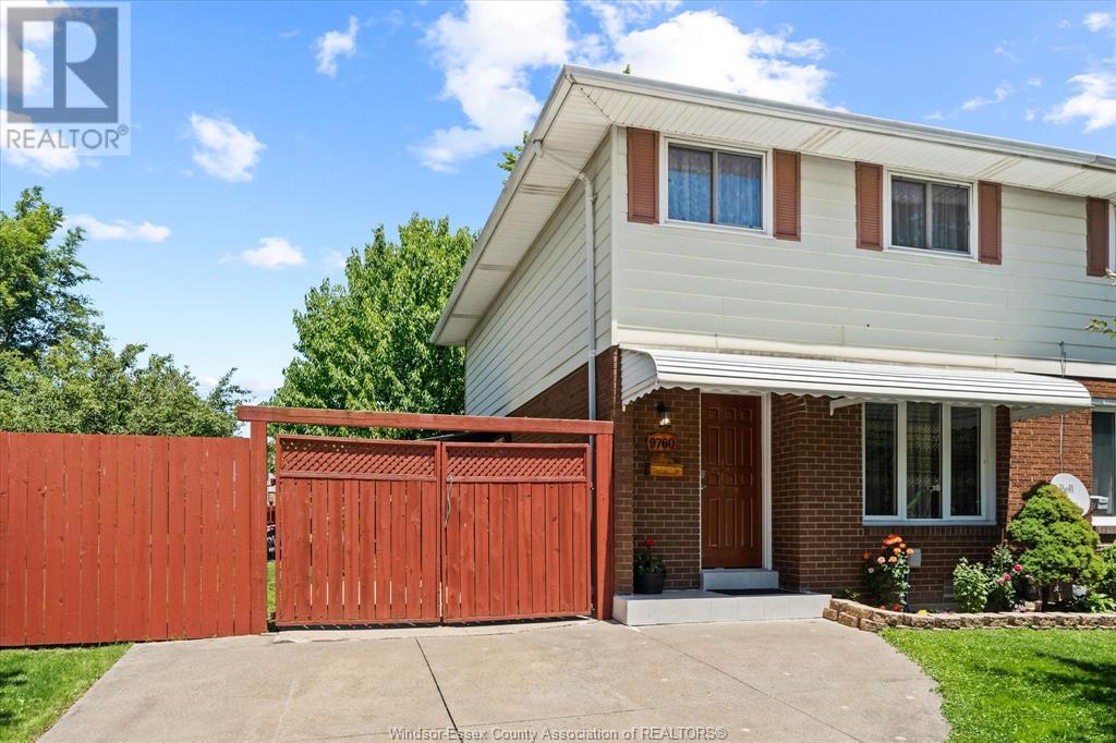 Property at 9760 LYNNGROVE image 1