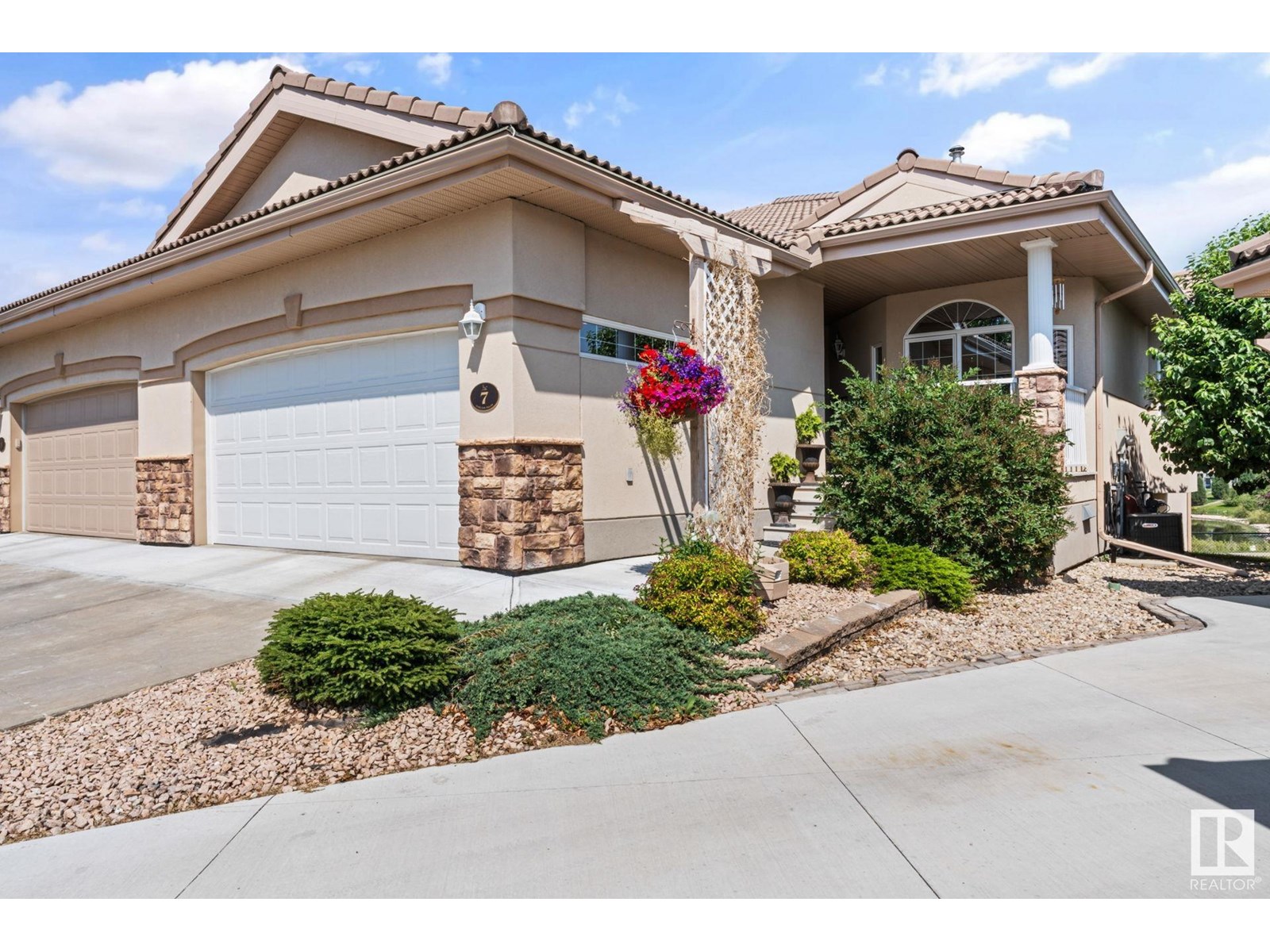 Property at #7 13808 155 AV NW image 2