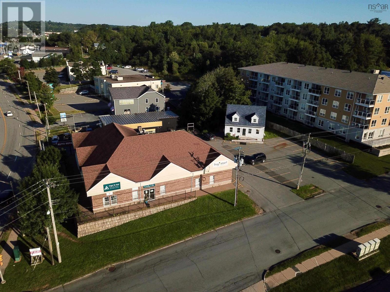 1 Pinehill Drive, Lower Sackville, Nova Scotia  B4C 2S1 - Photo 2 - 202423464