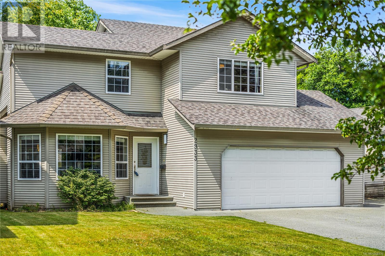 Property at 2933 Apple Dr image 2