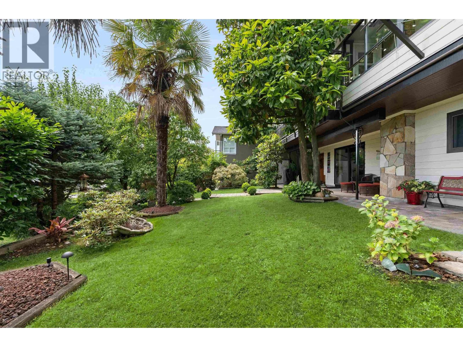 140 E 8TH AVENUE, new westminster, British Columbia V3L4J7