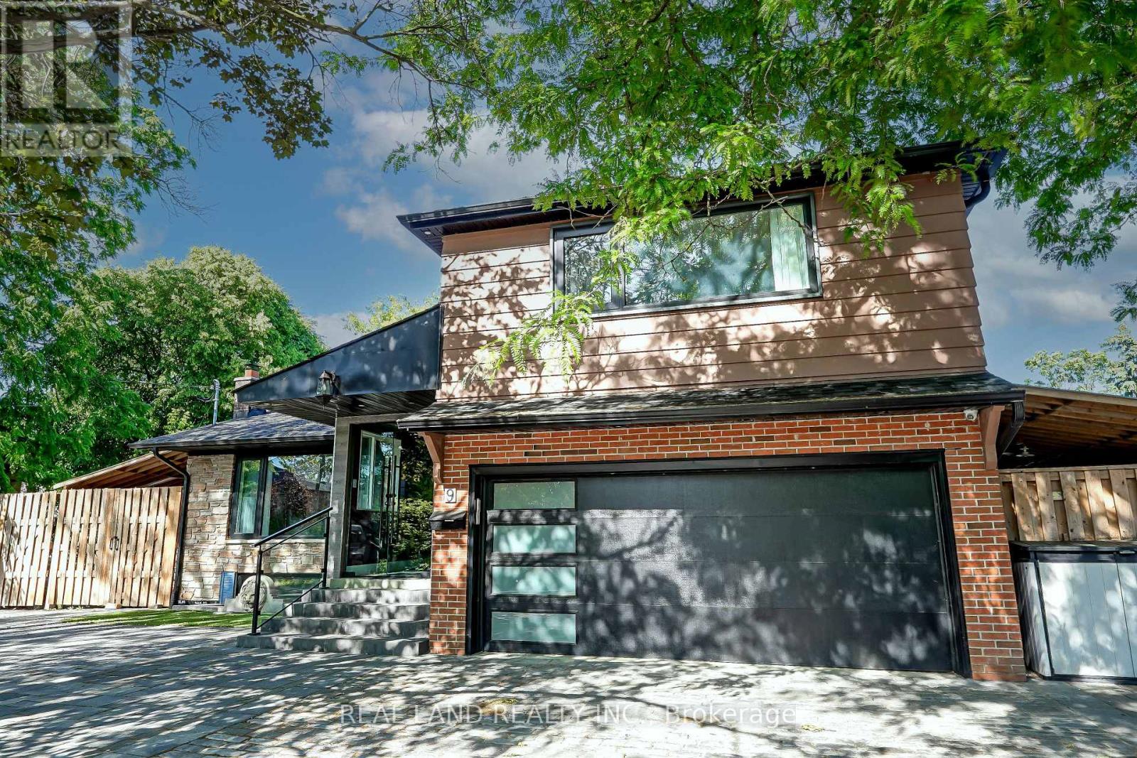 Property at 9 OAKCREST AVENUE image 3