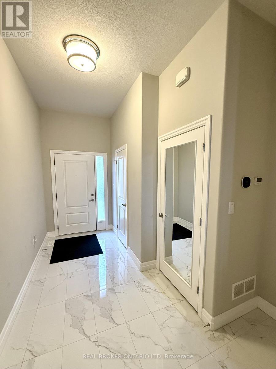 Property at 851 SARNIA ROAD image 2