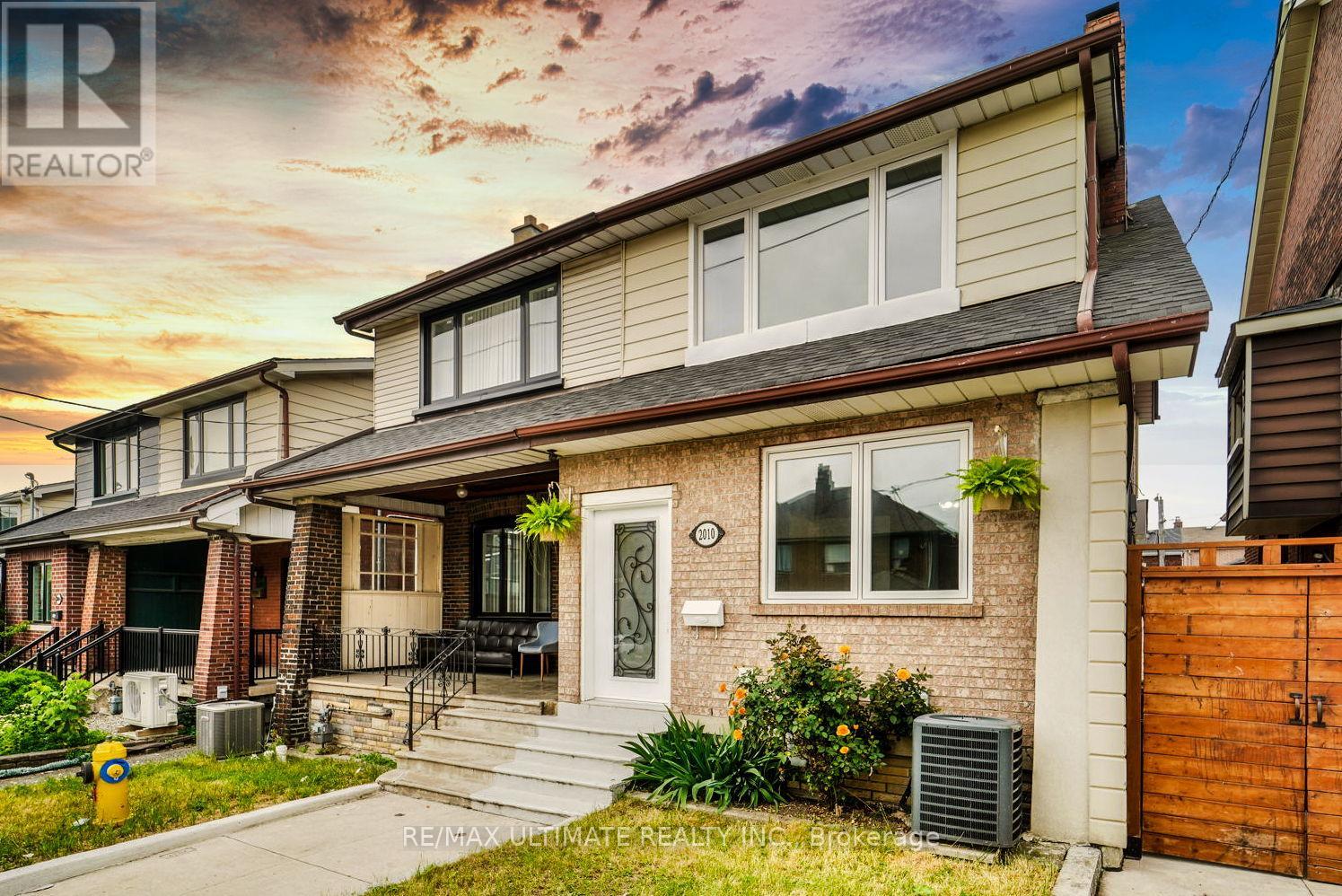 Property at 2010 DUFFERIN STREET image 2