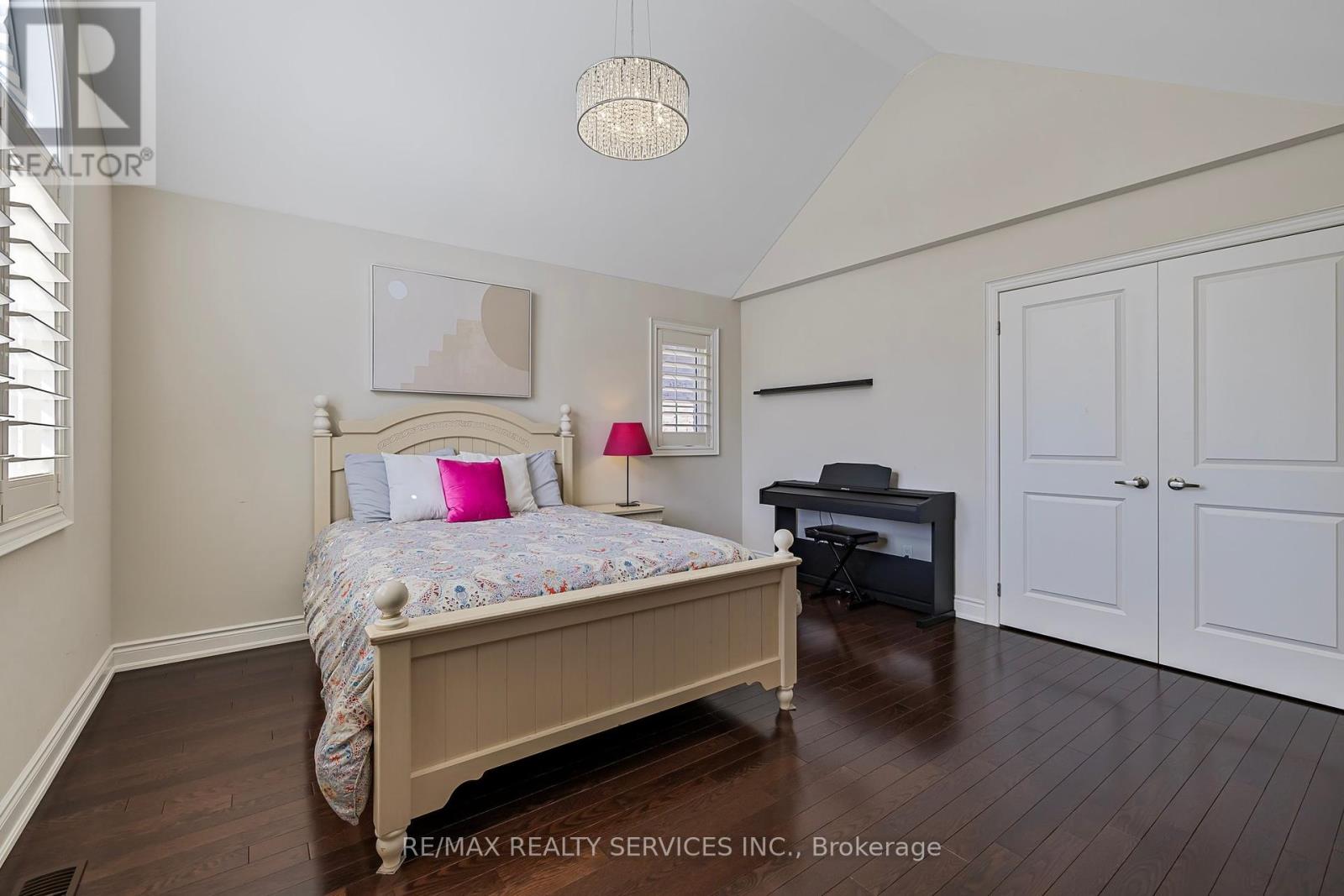 5 Perth Street, Brampton, Ontario L6Z 4P3 - Photo 22 - W12245821