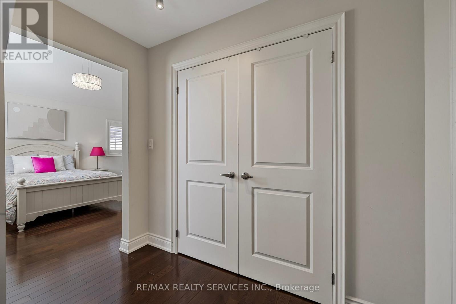 5 Perth Street, Brampton, Ontario L6Z 4P3 - Photo 25 - W12245821