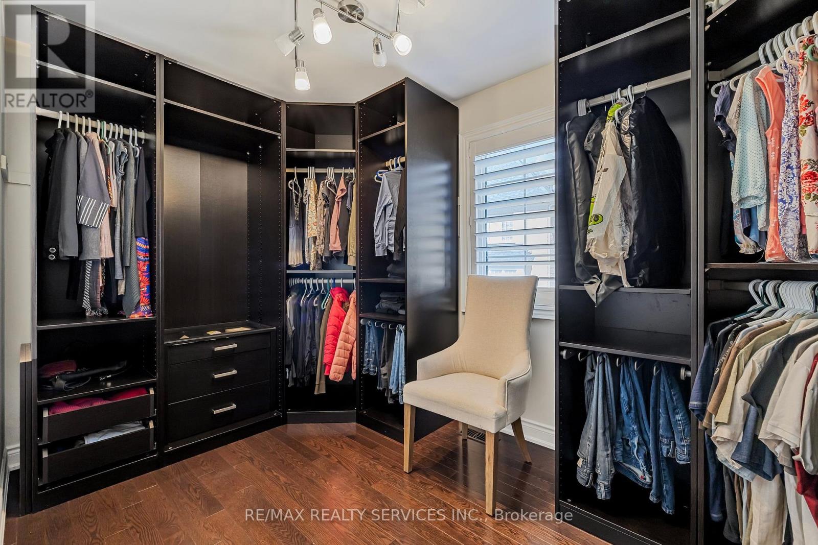 5 Perth Street, Brampton, Ontario L6Z 4P3 - Photo 36 - W12245821