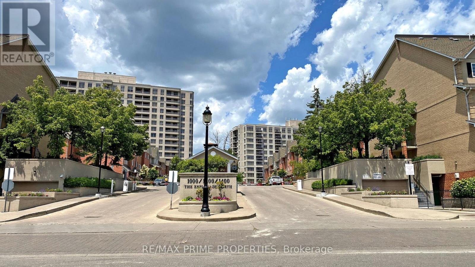Property at 628 - 1400 THE ESPLANADE N image 2