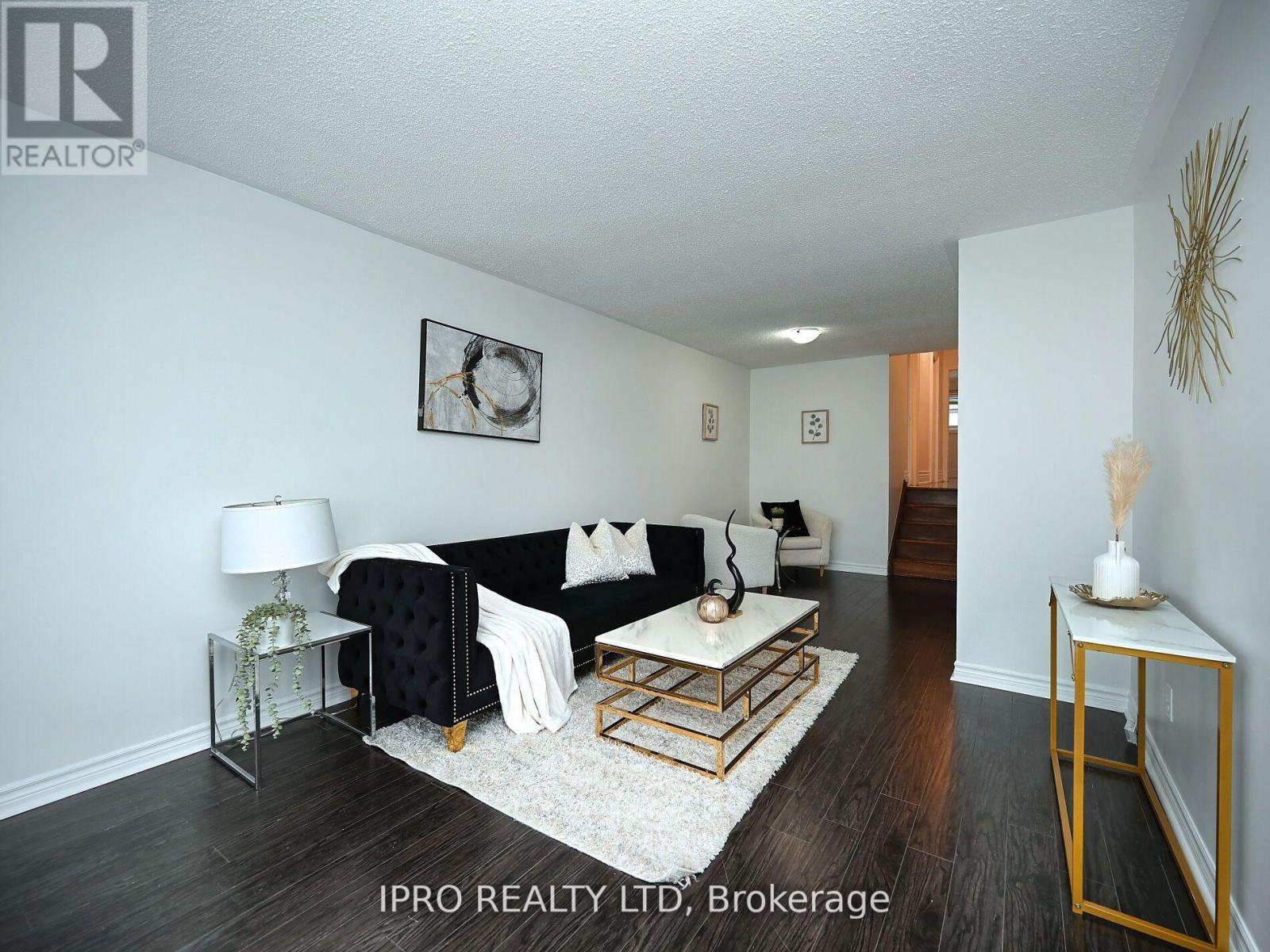 Property at 7646 PRIORY CRESCENT image 5