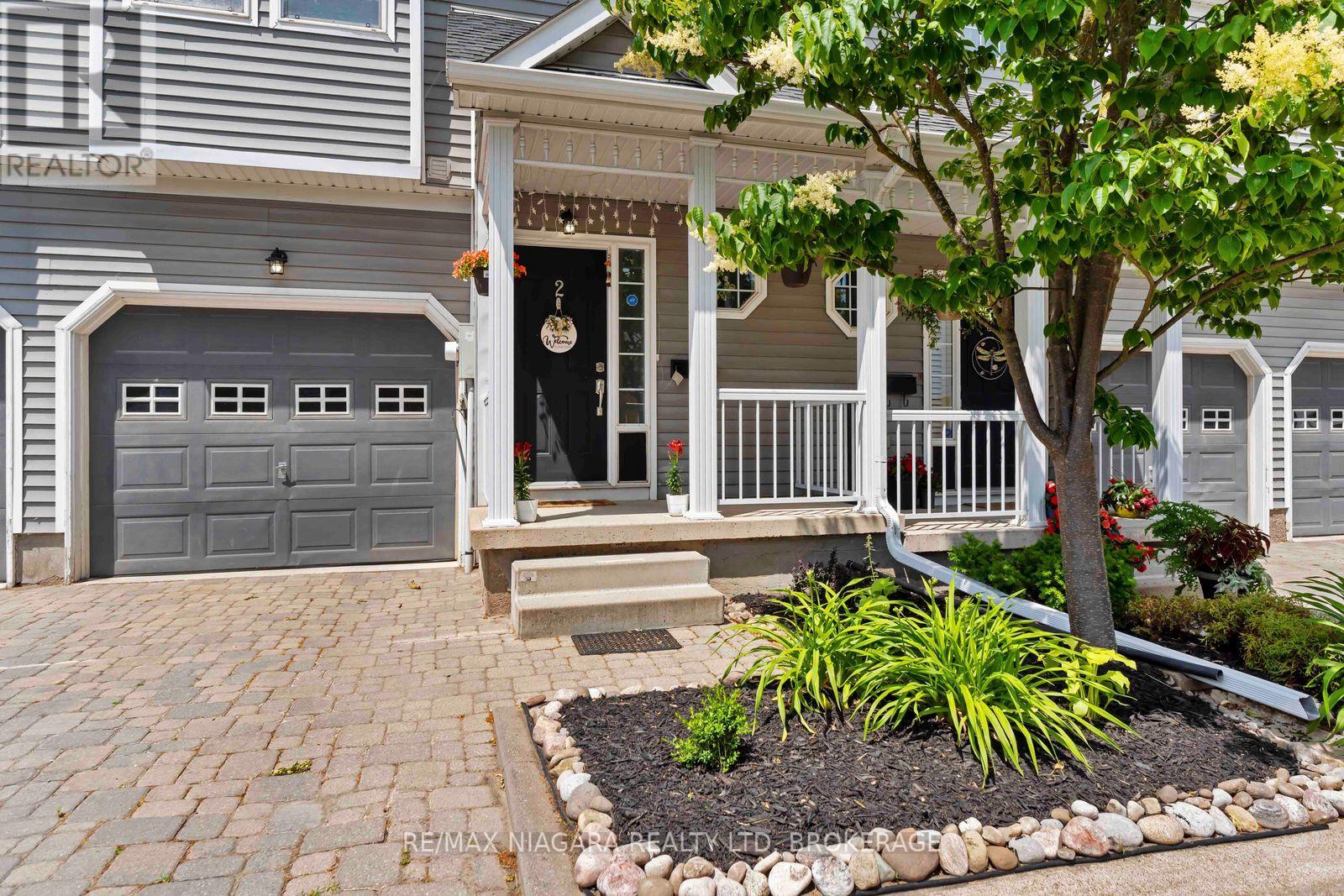 Property at 2 - 9 LAKESHORE ROAD image 2