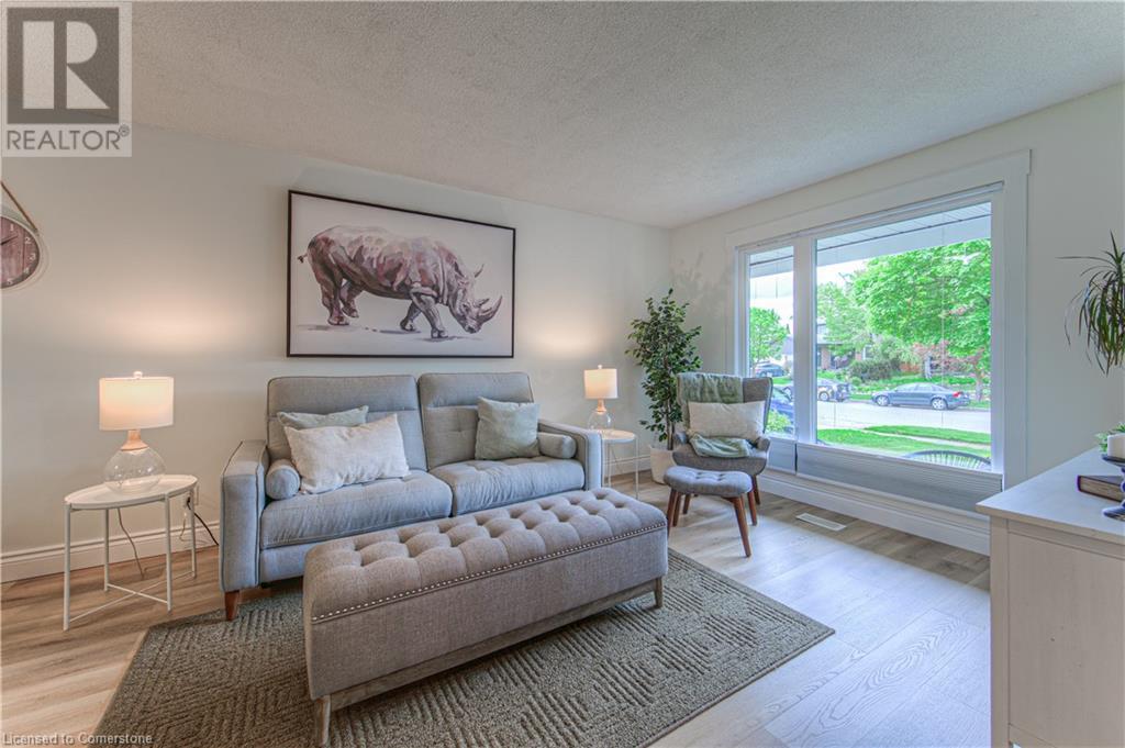 Property at 57 ROYAL ORCHARD Drive image 3