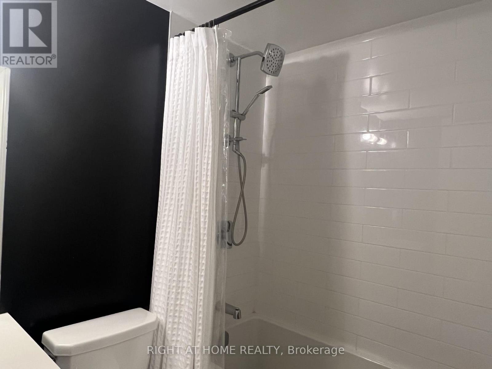 202 - 1630 Queen Street E, Toronto, Ontario  M4L 0B3 - Photo 19 - E12245904