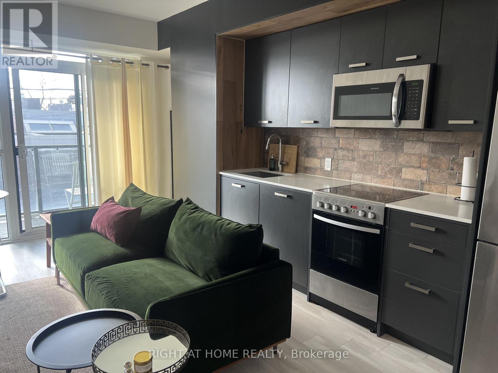 202 - 1630 Queen Street E, Toronto, Ontario  M4L 0B3 - Photo 2 - E12245904