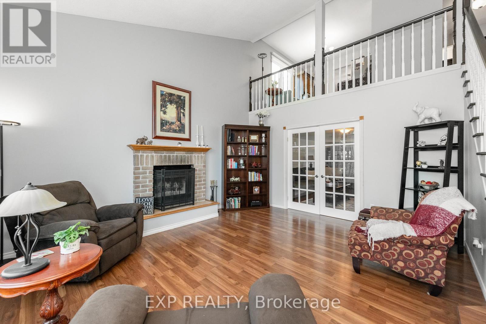Property at 2721 GLEN STREET image 5