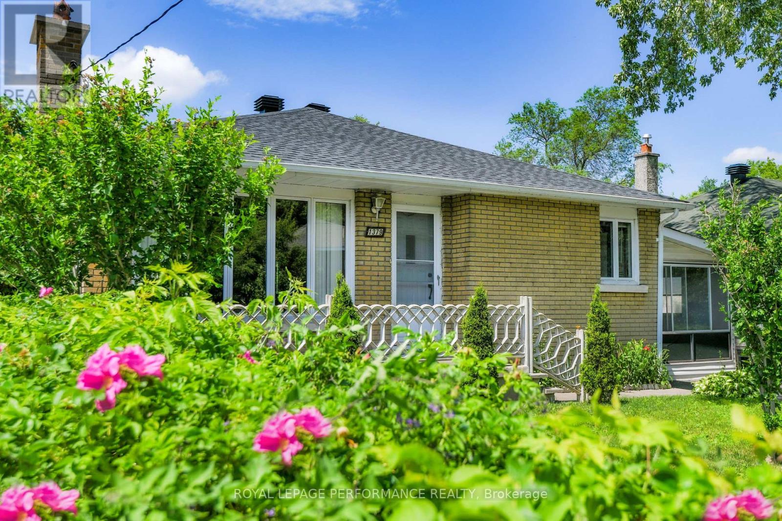 Property at 1379 MAYVIEW AVENUE image 3