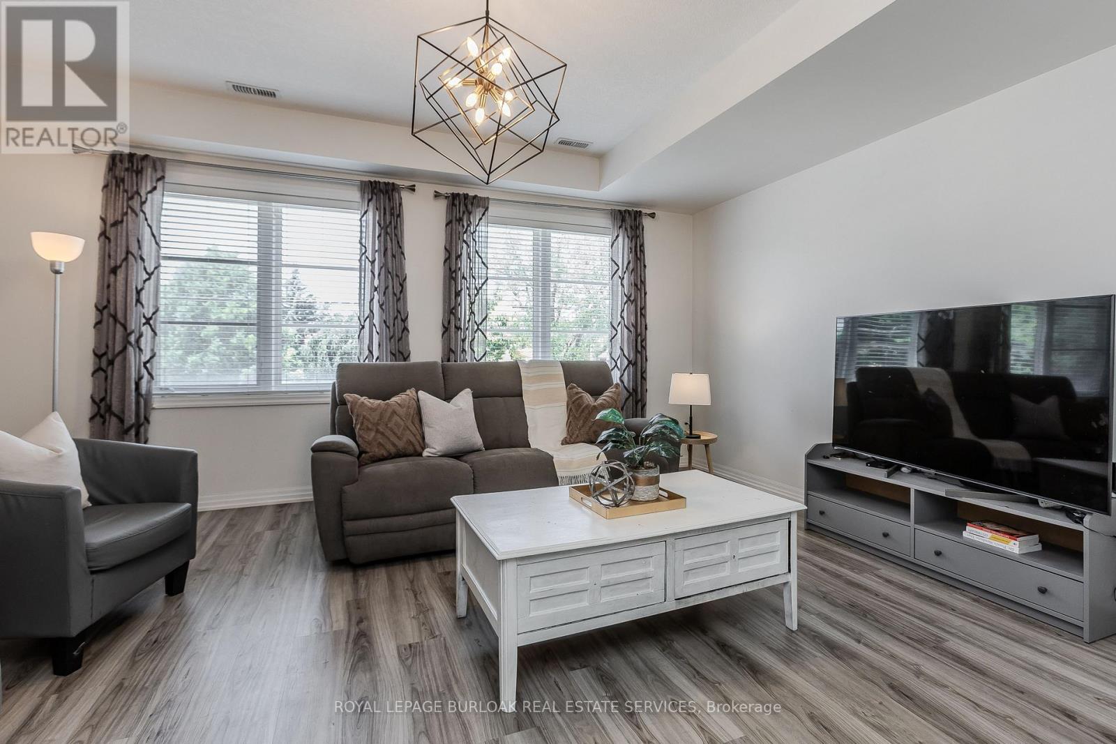 46 - 70 Plains Road W, Burlington (Bayview), Ontario  L7T 0B6 - Photo 12 - W12245905