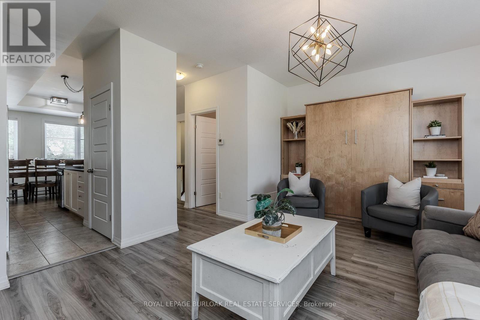 46 - 70 Plains Road W, Burlington (Bayview), Ontario  L7T 0B6 - Photo 13 - W12245905
