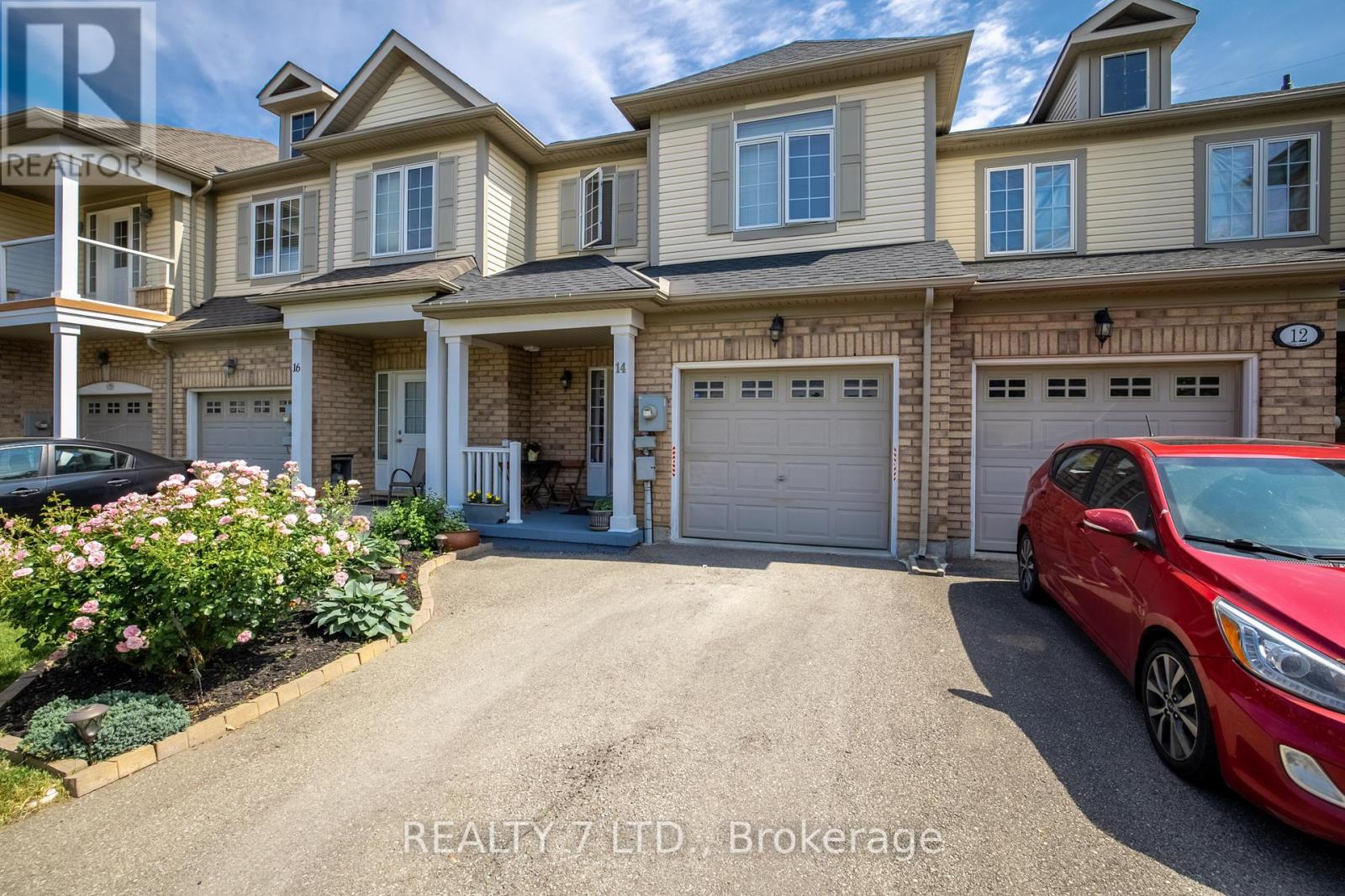 Property at 14 CHLOE STREET image 2