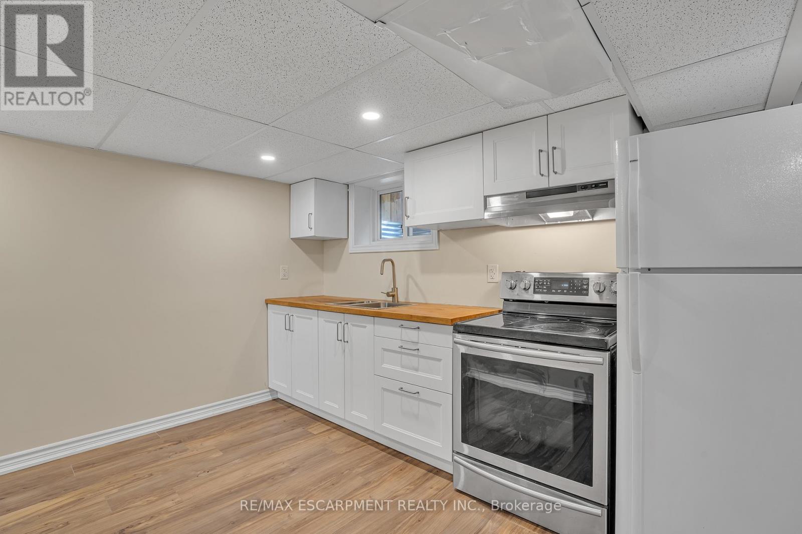 38 Eastvale Place, Hamilton (Mcquesten), Ontario  L8H 1P1 - Photo 25 - X12245916