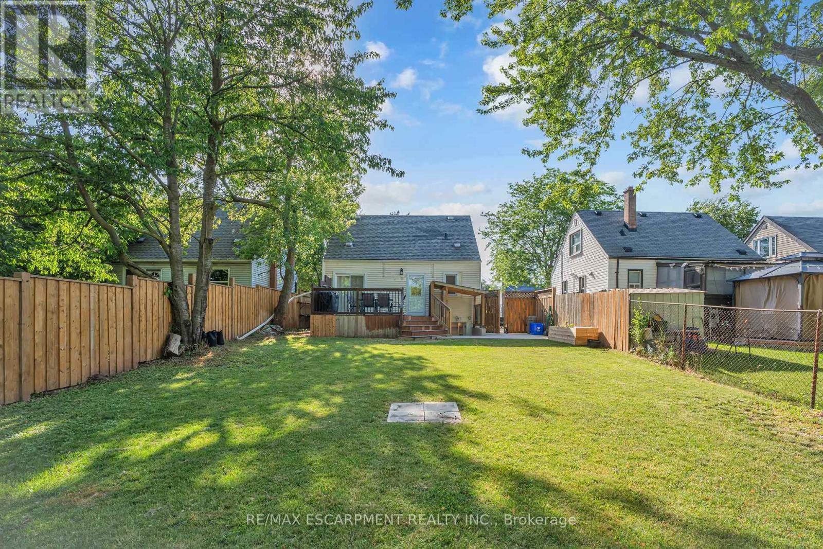 38 Eastvale Place, Hamilton (Mcquesten), Ontario  L8H 1P1 - Photo 34 - X12245916