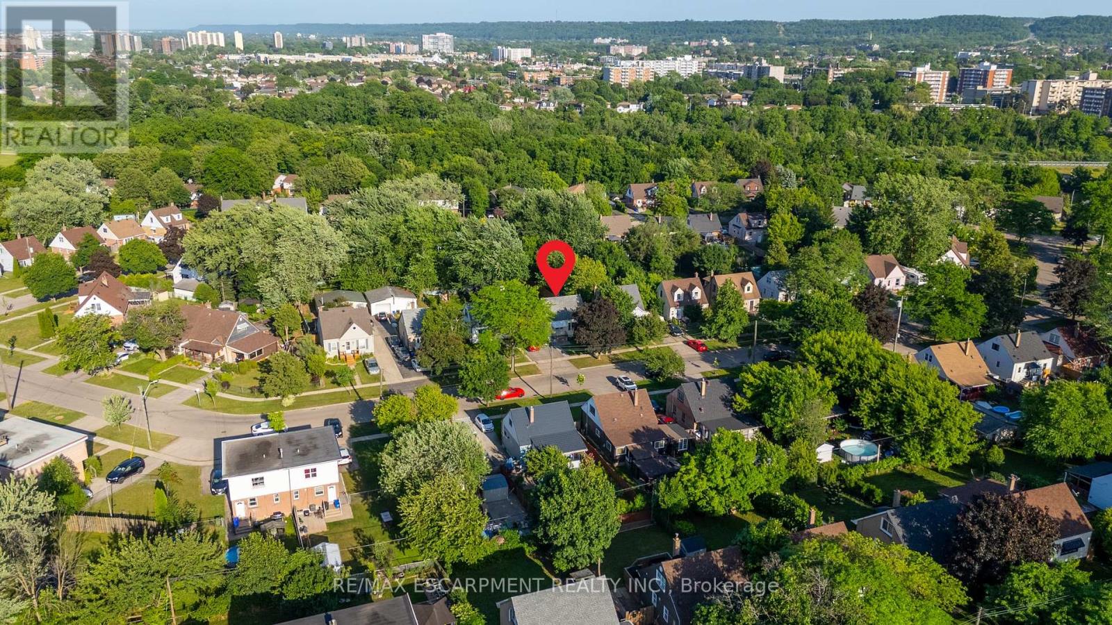 38 Eastvale Place, Hamilton (Mcquesten), Ontario  L8H 1P1 - Photo 39 - X12245916
