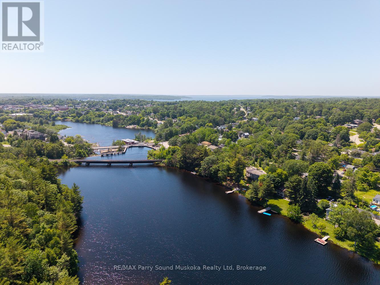 9 Addie Street, Parry Sound, Ontario  P2A 2J9 - Photo 3 - X12245963