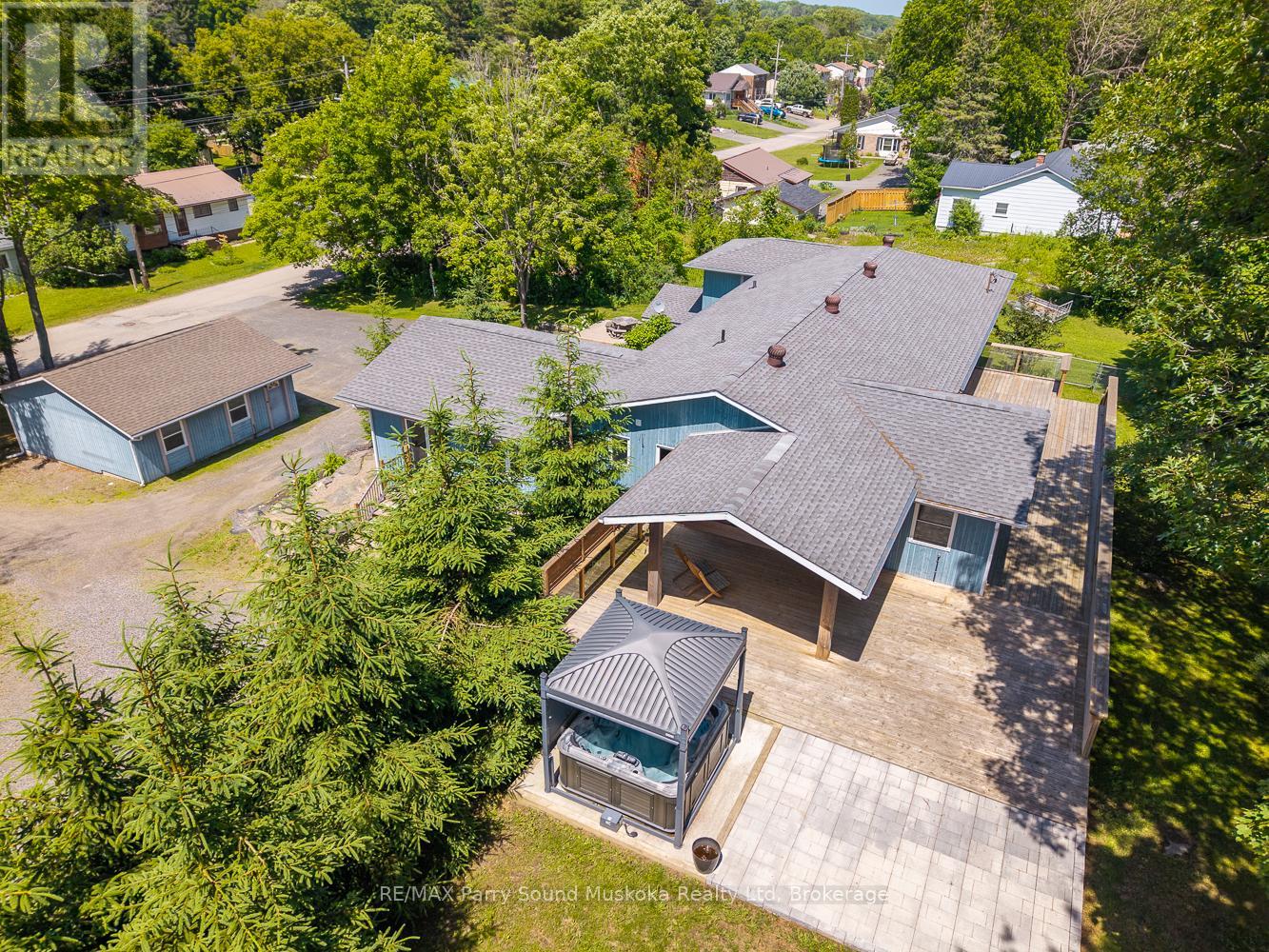 9 Addie Street, Parry Sound, Ontario  P2A 2J9 - Photo 8 - X12245963