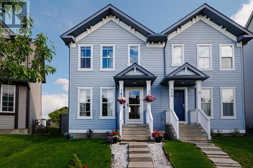 Property at 362 Elgin View SE image 1