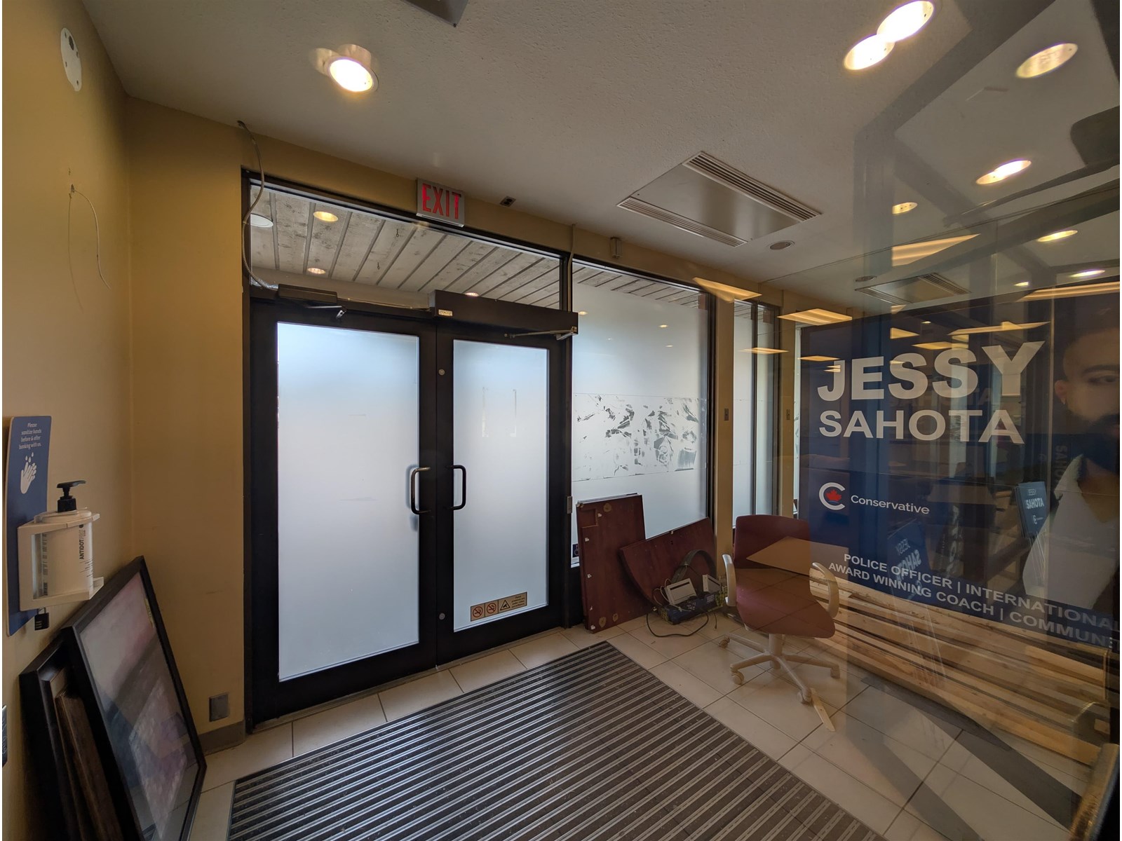 11170 84 Avenue, Delta, British Columbia  V3W 0A6 - Photo 3 - C8070319