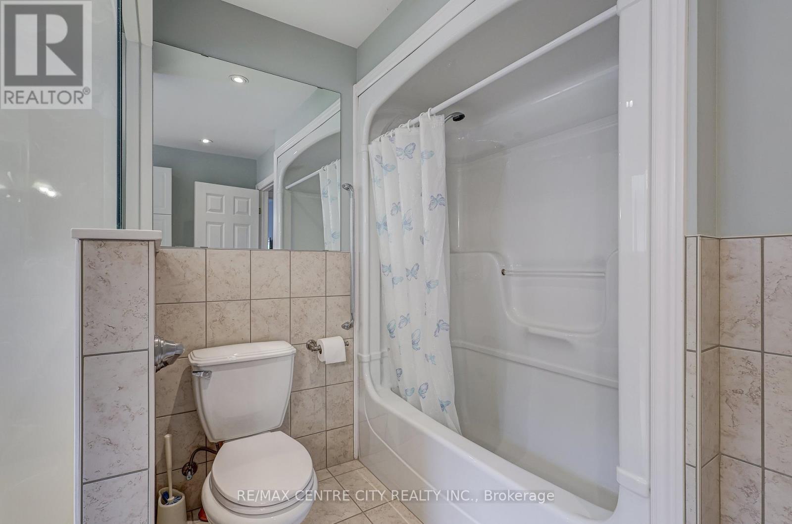 29 Hickory Lane, St. Thomas, Ontario  N5R 6K9 - Photo 25 - X12245977