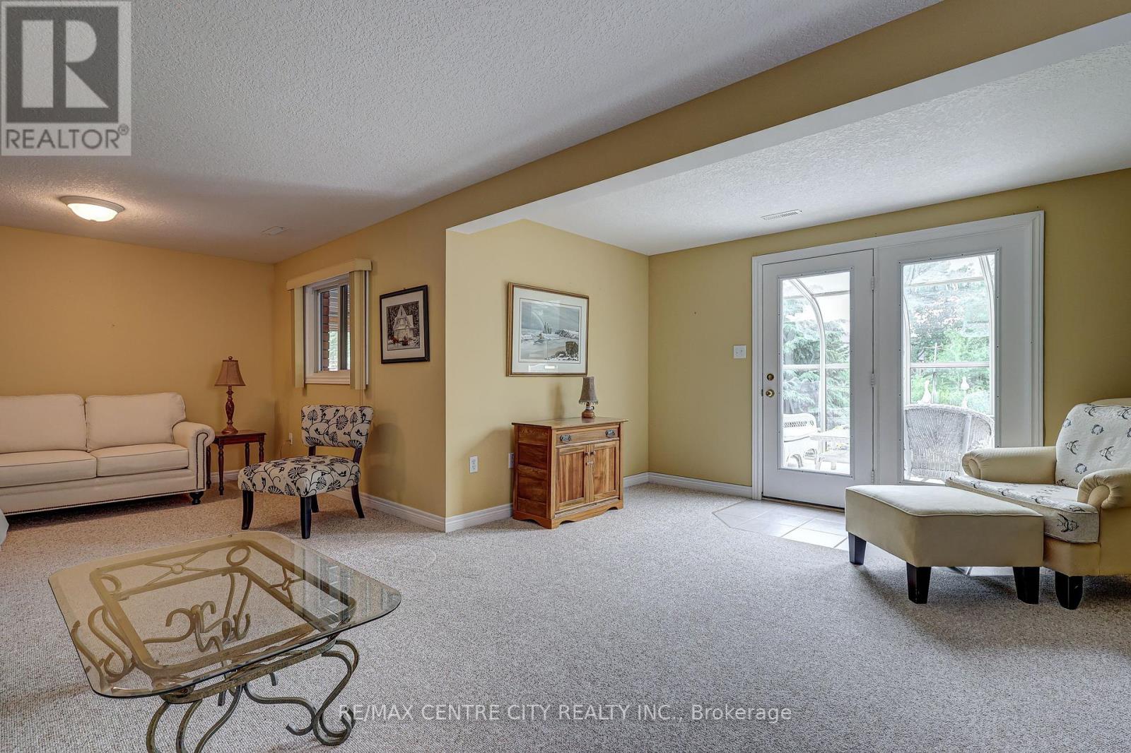29 Hickory Lane, St. Thomas, Ontario  N5R 6K9 - Photo 33 - X12245977