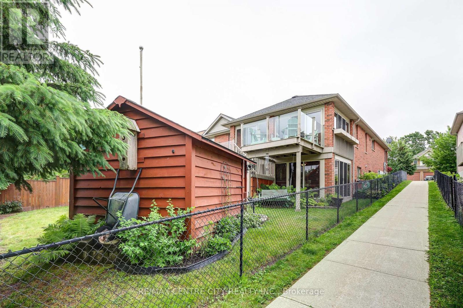 29 Hickory Lane, St. Thomas, Ontario  N5R 6K9 - Photo 44 - X12245977