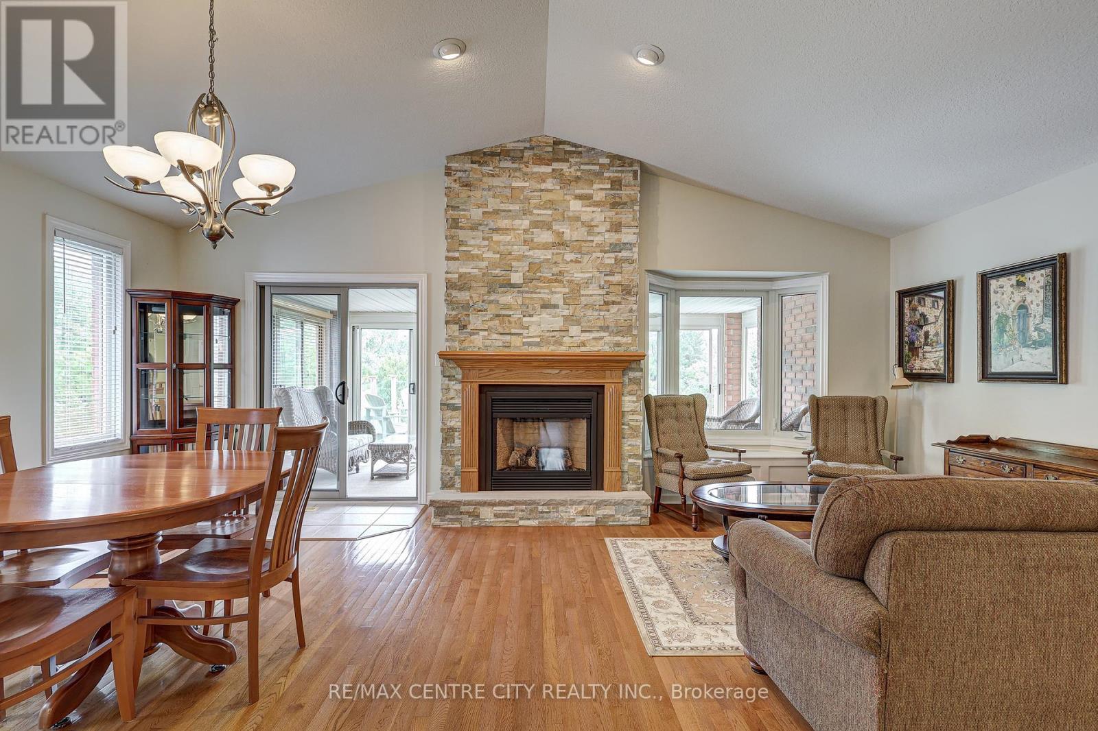 29 Hickory Lane, St. Thomas, Ontario  N5R 6K9 - Photo 9 - X12245977