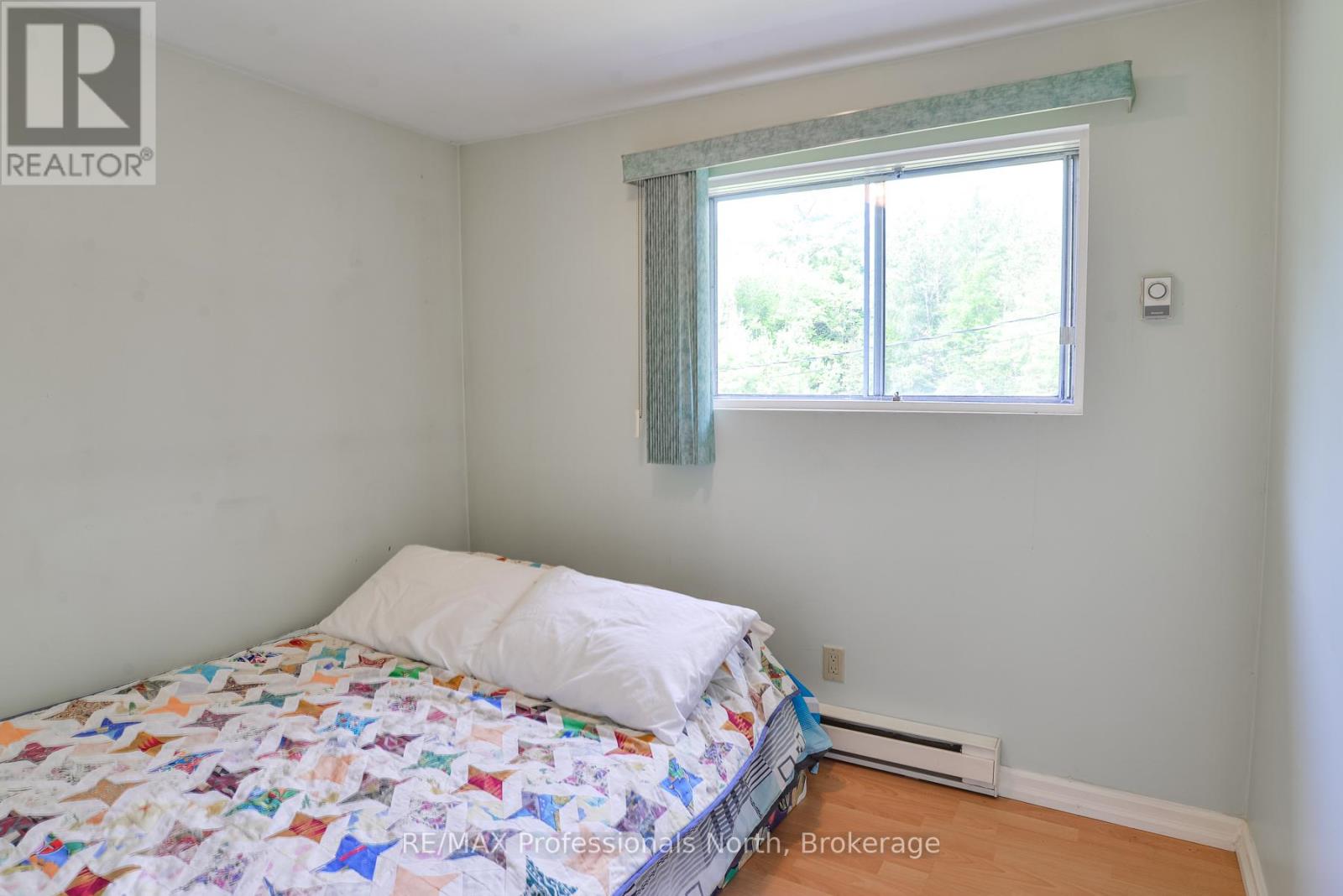 1074 Holiday Park Drive, Bracebridge, Ontario  P1L 1W9 - Photo 11 - X12245991