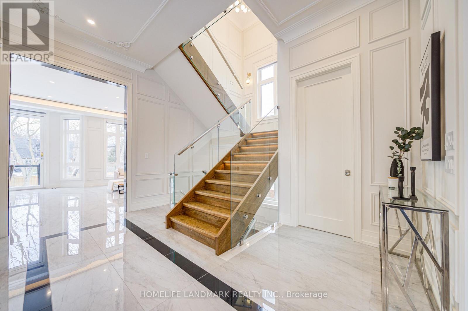 Property at 3 DROMORE CRESCENT image 3