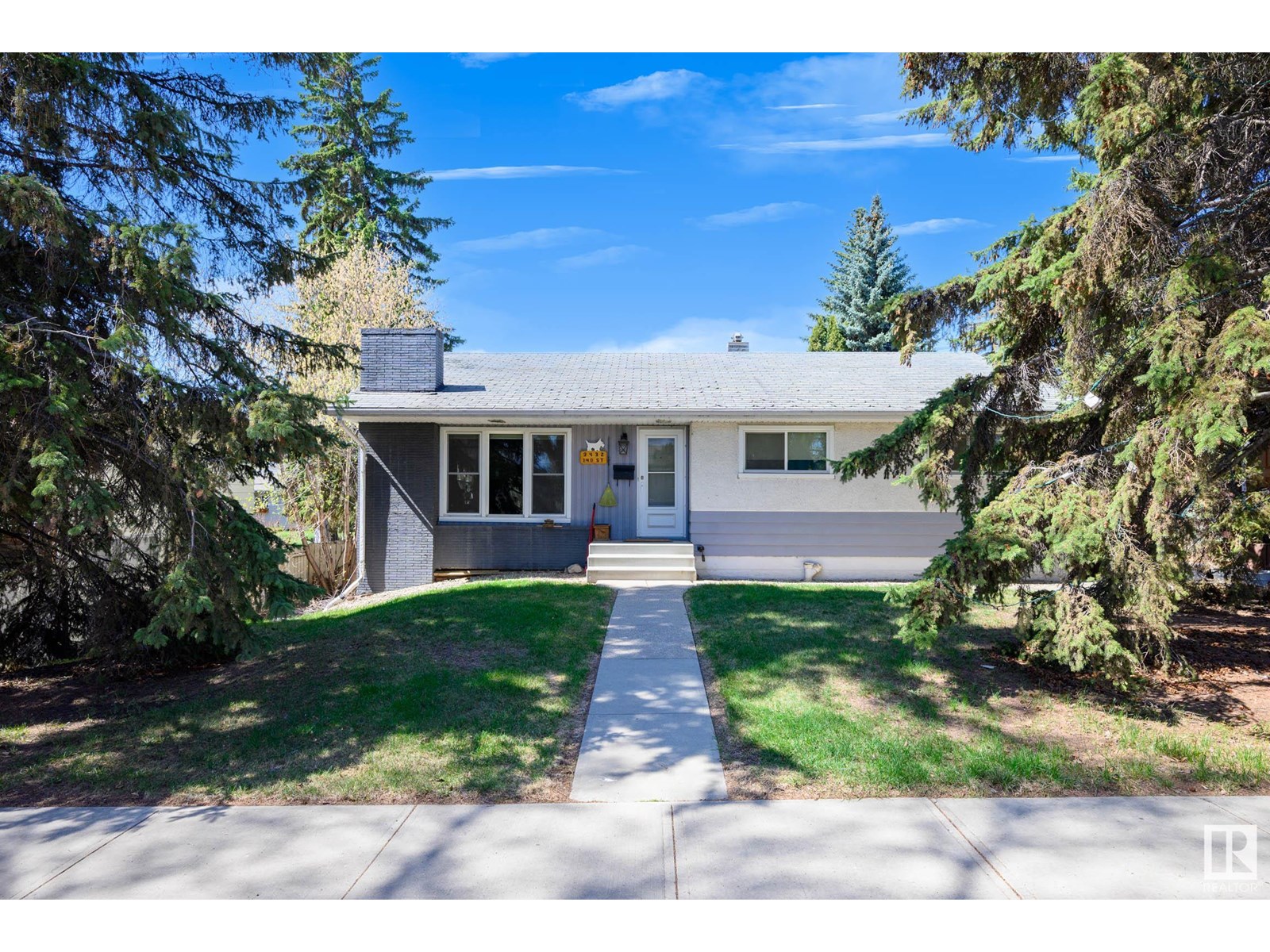 Property at 9432 148 ST NW image 1