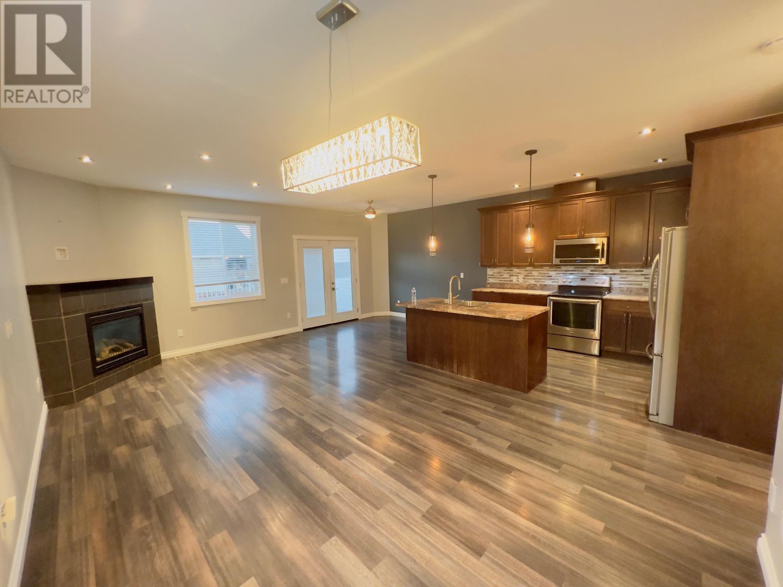 11022 104a Avenue, Fort St. John, British Columbia  V1J 0J3 - Photo 6 - R3020230